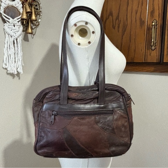 Vintage 90s Brown Leather Patchwork Shoulder Bag | Retro Boho Shoulder Tote - Picture 4 of 10